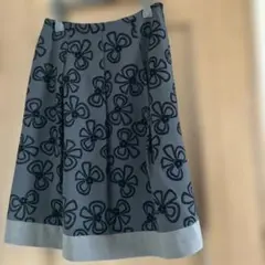 ミナ 花柄刺繍 フレアスカート ブラウン - メルカリ