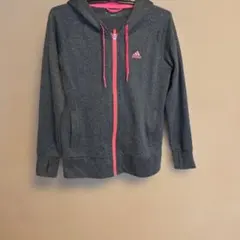 adidas パーカー Mサイズ