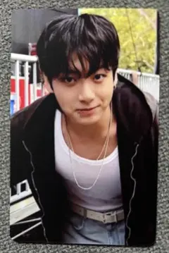 2025年最新】bts ジョングク グク トレカ グッズの人気アイテム - メルカリ