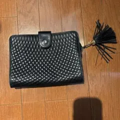 黒いキルティングポーチ タッセル付きのサムネイル
