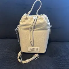 美品　Maison Margiela 5AC バケットバッグ アイボリーのサムネイル