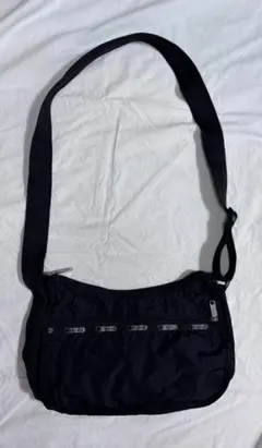 レスポサック　ショルダーバッグ　シンプル黒　LeSportsac　一部汚れありのサムネイル