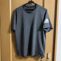 adidas AEROREADY グレー Tシャツ