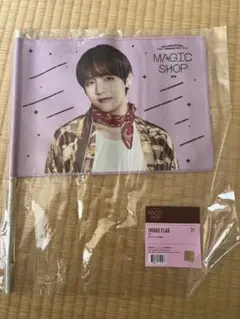 BTS MAGICSHOP グッズ テヒョン BTS テヒョンV MAGIC SHOP フラッグ、バッジ - メルカリ