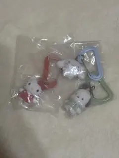 カラフルカラビナマスコットチャーム　キティ シナモン ポチャッコ 3個セット