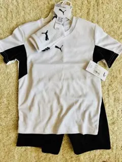 日本未入荷！正規品♪PUMA 速乾ウェア上下&ソックスセット【6歳用】のサムネイル
