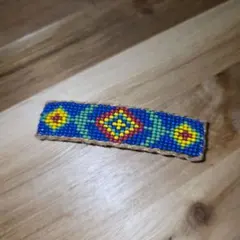 ヘアアクセサリー　ビーズバレッタ