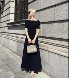 JENNE ジェンヌ オフショルダー フレアニットワンピース　難あり