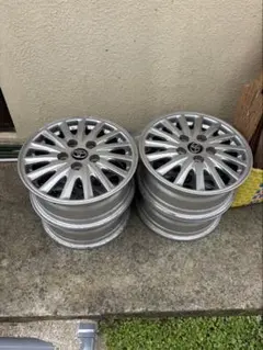引取限定‼︎トヨタVOXY70中古純正アルミ4枚タイヤ付 - メルカリ