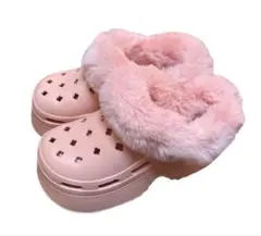 ファー付きピンククロッグサンダル
