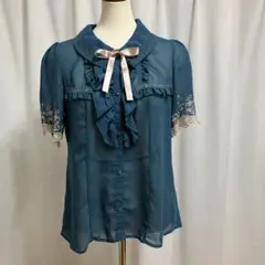リボン付きフリルシフォンブラウス 青緑
