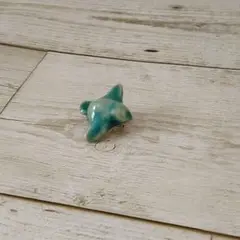 青い鳥のブローチ