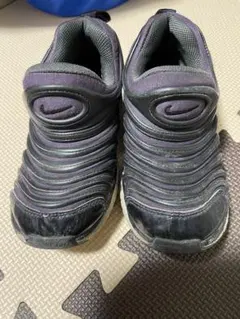 Nike スニーカー ブラック　18.0