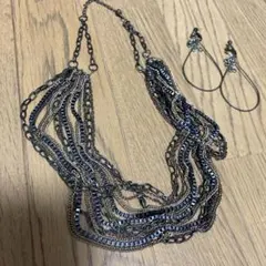 多層チェーンネックレス &イヤリングとの2点セット