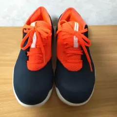 Under Armour スニーカー