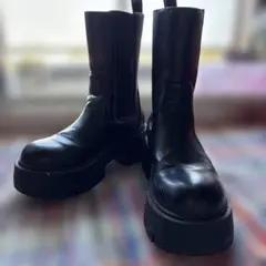 ブラックレザープラットフォームブーツ