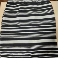 【匿名配送】ボーダー　タイトスカート
