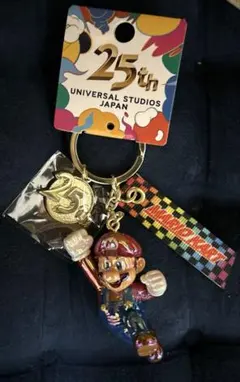 USJ マリオ キーホルダー 25周年アニバーサリーのサムネイル