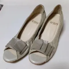 リボン付きオープントゥパンプス シャンパンゴールドのサムネイル