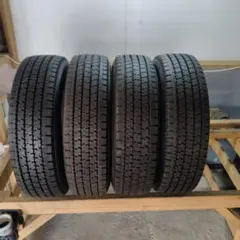 195/80r15 107/105LTTOYOTIRE(8-107)のサムネイル
