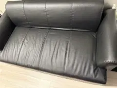 黒い合成皮革 2人掛けソファ