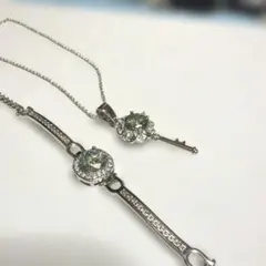 トパーズのブレスレットとペンダント２点セット