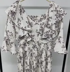 mily bilet フリル襟花柄肩スリットワンピース M