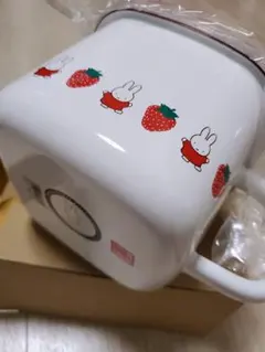 本日お値下げ　いちごミッフィー富士ホーロー味噌ポット保存容器のサムネイル