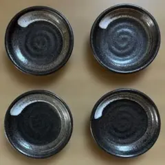 【新品】豆皿 小皿 取り皿 醤油皿 食器 陶器　黒釉白刷毛目　4枚セット