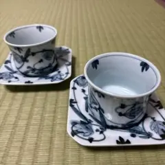 青い花模様 湯飲み 2個セット