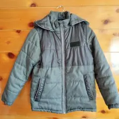 ikka フード付きグレー中綿コート　サイズ140