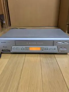 シャープ VHSビデオデッキ一体型DVDプレーヤ━ 動作確認済み Amazon | VHSビデオデッキ vhs dvd 一体型 ブルーレイレコーダー