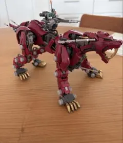 ゾイド タカラトミー リアライズ アイアンコング&セイバータイガー