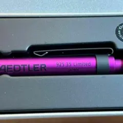 Item thumbnail for item afdcf055-9cdd-47f6-a1f9-fcd6f2a384a6