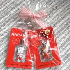 アンパンマンファスナーマスコット　食パンマン　ドキンちゃんセットのサムネイル