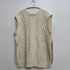 niko and ... ケーブルニットベスト アイボリー