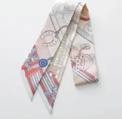 超美品・人気デザイン★エルメス ツイリー 馬勒とチャーム 本日限定価格☆【超美品】HERMESエルメス ツイリー 馬勒とチャーム☆2