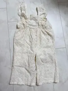 限時降價　Birthday mirrorbae象牙色荷葉邊蕾絲連身褲