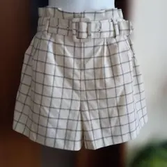 【Honeys　COLZA】ベージュ チェック柄 ショートパンツ Mサイズ