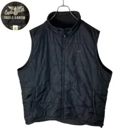 グッドデザイン！レトロ古着ビッグサイズ中綿入り裏フリースブラックベスト刺繍ロゴ