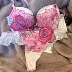 (新品)ワコール サルート エッジフィットブラ　ショーツ　3点セット