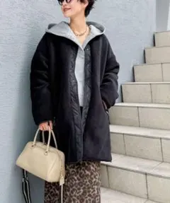 美品【TAION/タイオン】ノーカラーボアコート(リバーシブル) 24AW