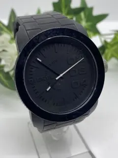 電池交換済み　ディーゼル　DZ1437 黒ベルト