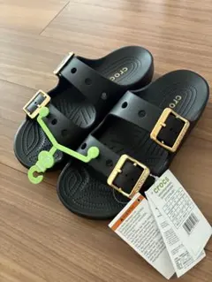 新品CROCS クロックス メタリックバックル サタデー サンダル 23cm