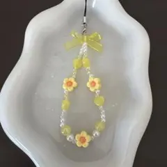 イエロー花モチーフ携帯ストラップ