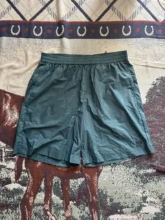 MOUNTAIN HARDWEAR ショートパンツ PERTEXのサムネイル