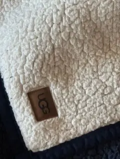 UGG フリースブランケット ネイビー