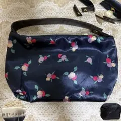 Item thumbnail for item 2ab71678-42bc-451e-bfee-de470eda69a2