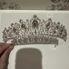 ウェディングティアラ　シルバー