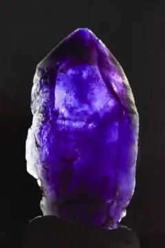 529 バイカラーサファイア 結晶 原石 ウィンザー産 - メルカリ